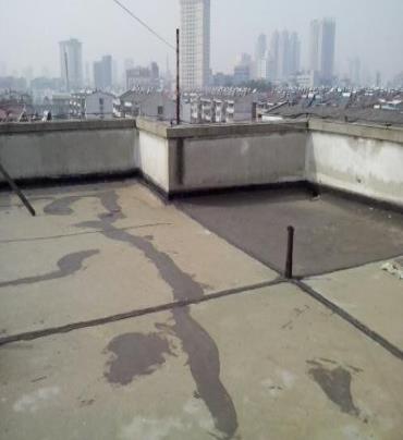 金门漏水维修 楼顶漏水是什么原因，楼顶漏水维修方法是什么?